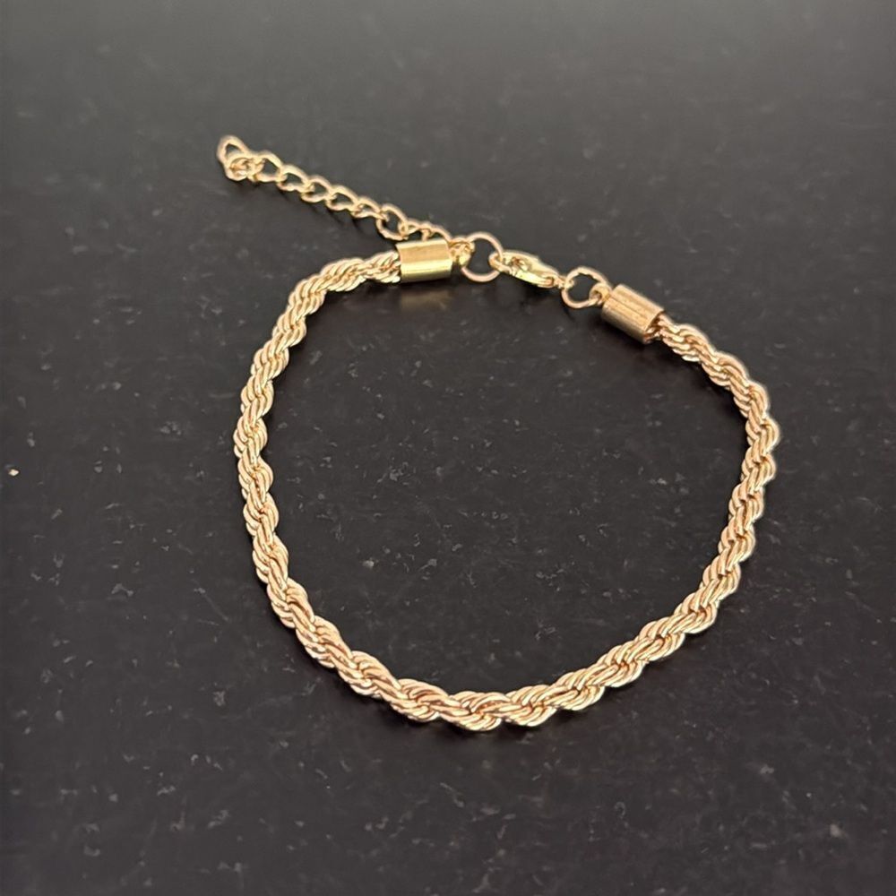 4 Gold Tone Bracelet Set with Crystals – Cuff, Tennis, Chain, Stretch - Picture 5 of 10